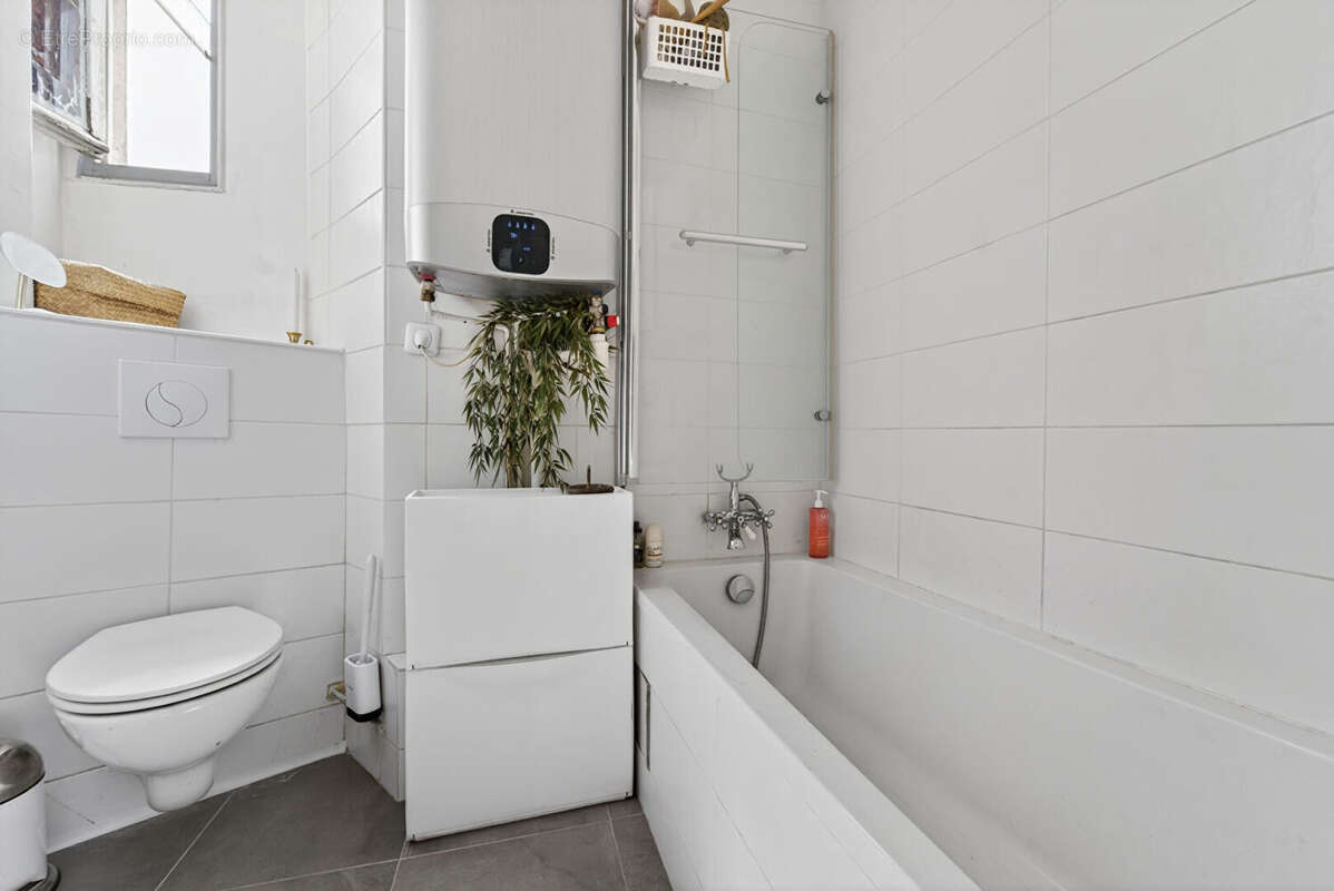 Appartement à PARIS-20E