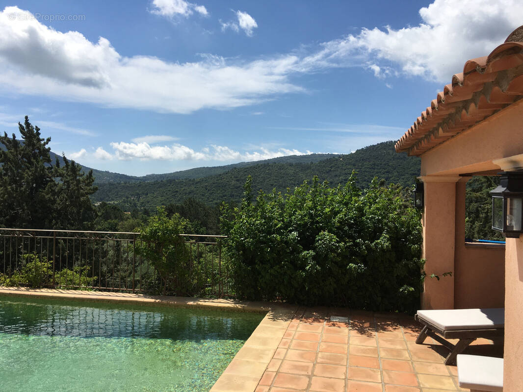 Maison à PLAN-DE-LA-TOUR