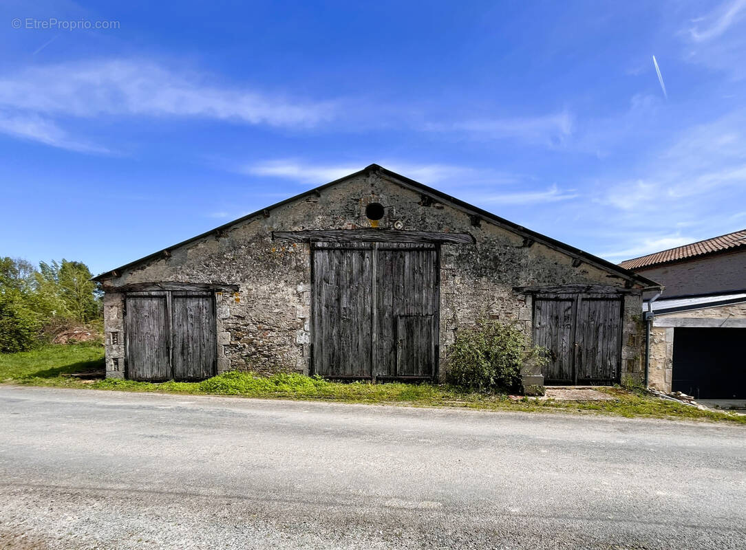 Maison à SAINTE-FLAIVE-DES-LOUPS