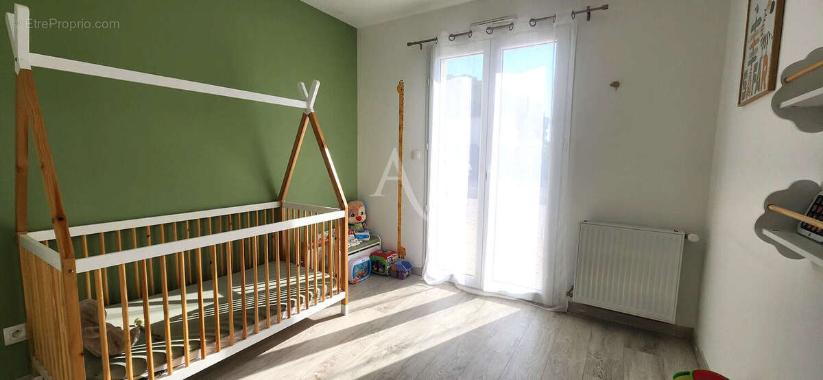 Iteuil - plain pied - contemporaine - 4 chambres - jardin - photo 12