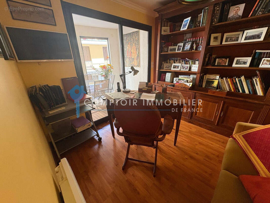 Appartement à acheter avec terrasse balcon 8 pièces à Sète, quartier Victor Hugo - photo 7