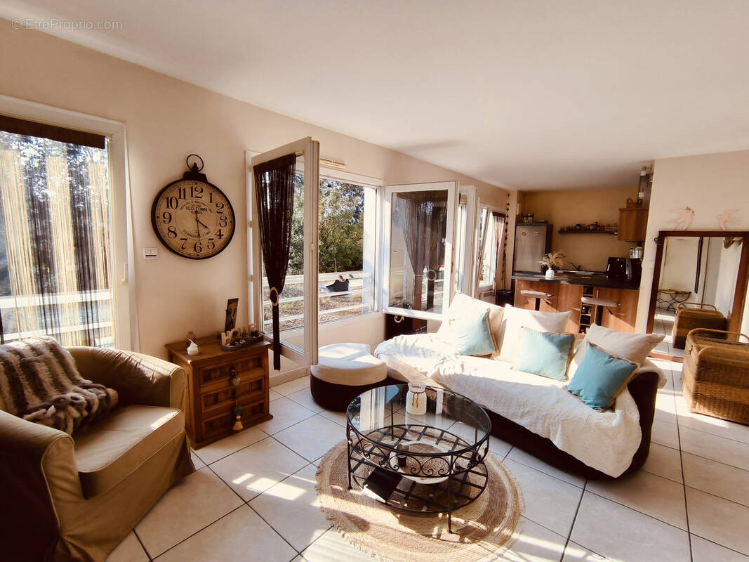 Appartement à SAINT-SEBASTIEN-SUR-LOIRE