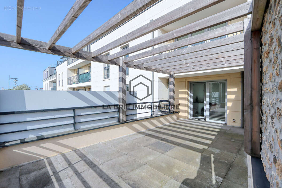 Appartement à CHENNEVIERES-SUR-MARNE