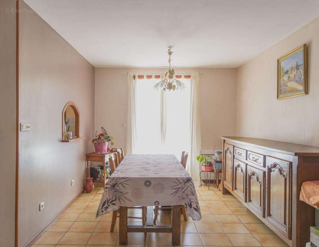 Villa de Plain-Pied avec Grand Garage ? 3 Chambres - photo 6