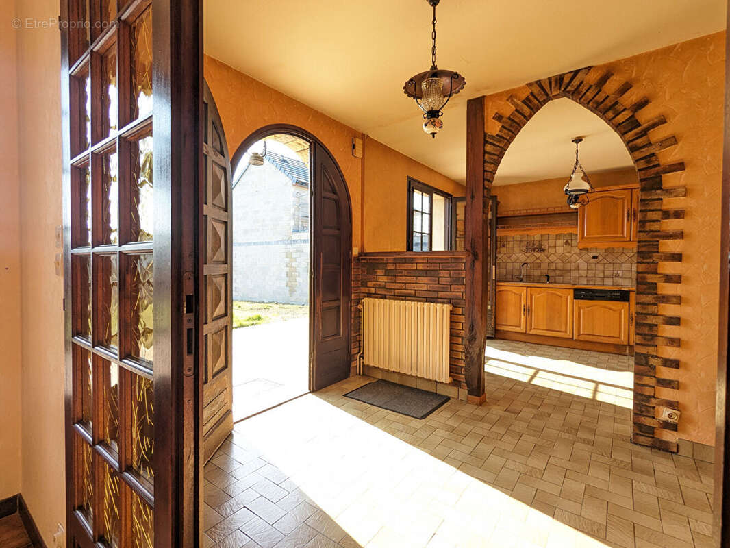 Maison à MAGNY-SUR-TILLE