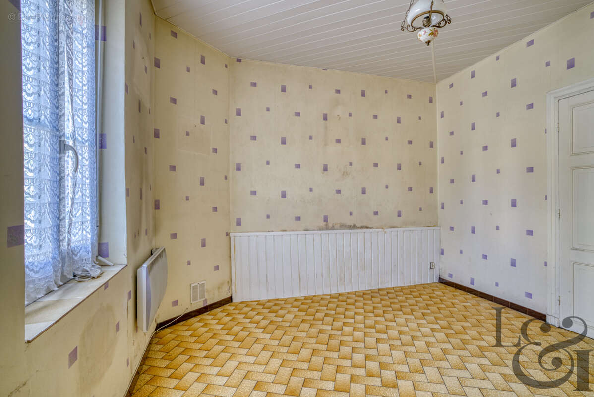 Maison à SAINTE-LIVRADE-SUR-LOT