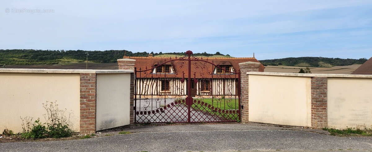 Maison à FREULLEVILLE