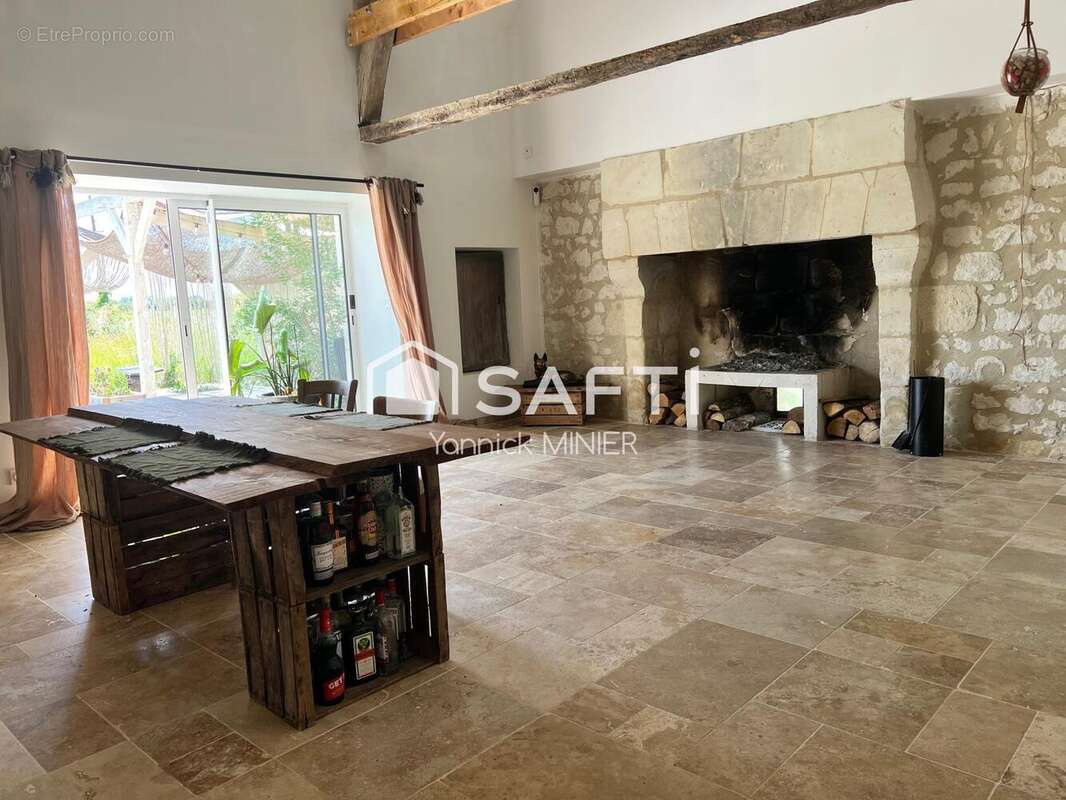 Photo 4 - Maison à RESTIGNE