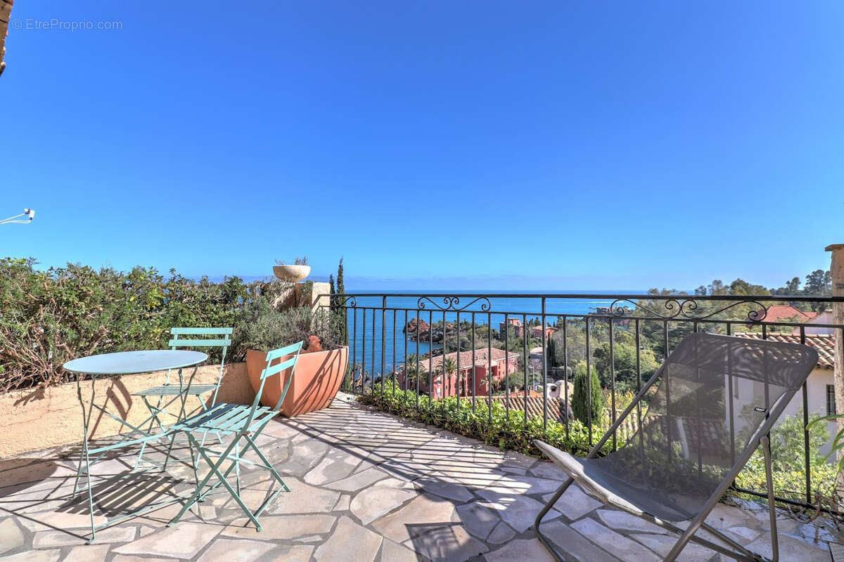 Appartement à THEOULE-SUR-MER