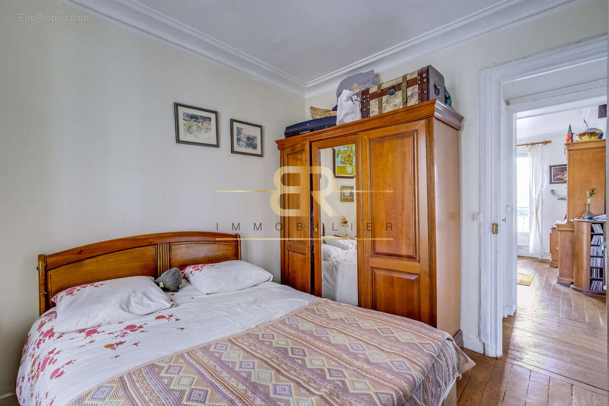 Appartement à PARIS-11E