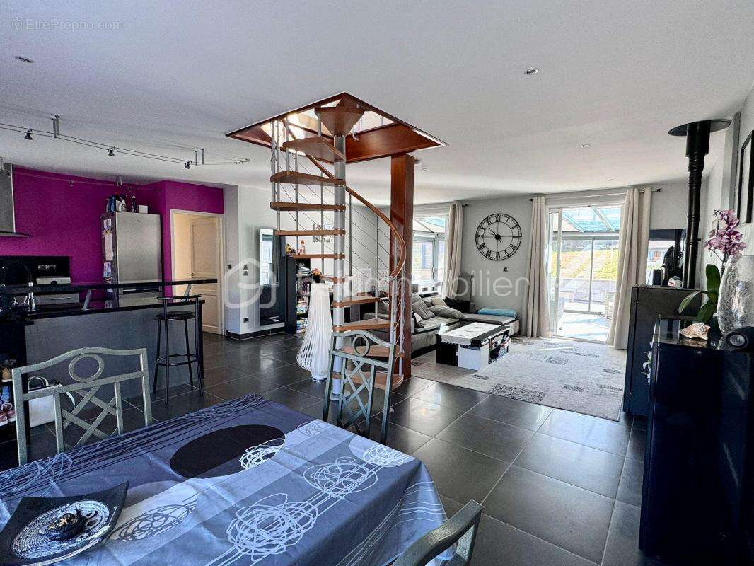 Maison à ARC-EN-BARROIS