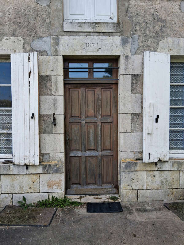 Maison à OUZOUER-SUR-TREZEE