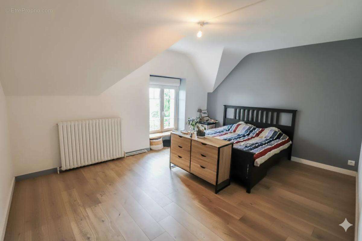 Maison à HUELGOAT
