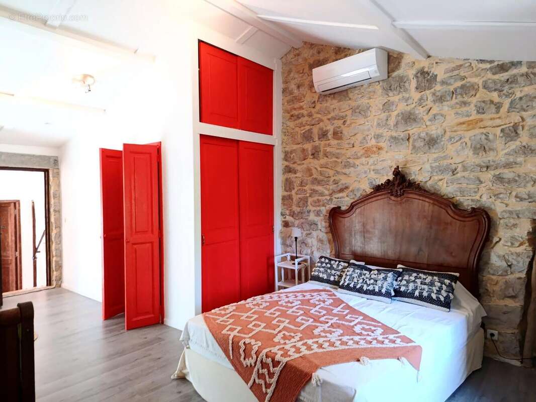 Commerce 445 m² à Chandolas  - photo 8