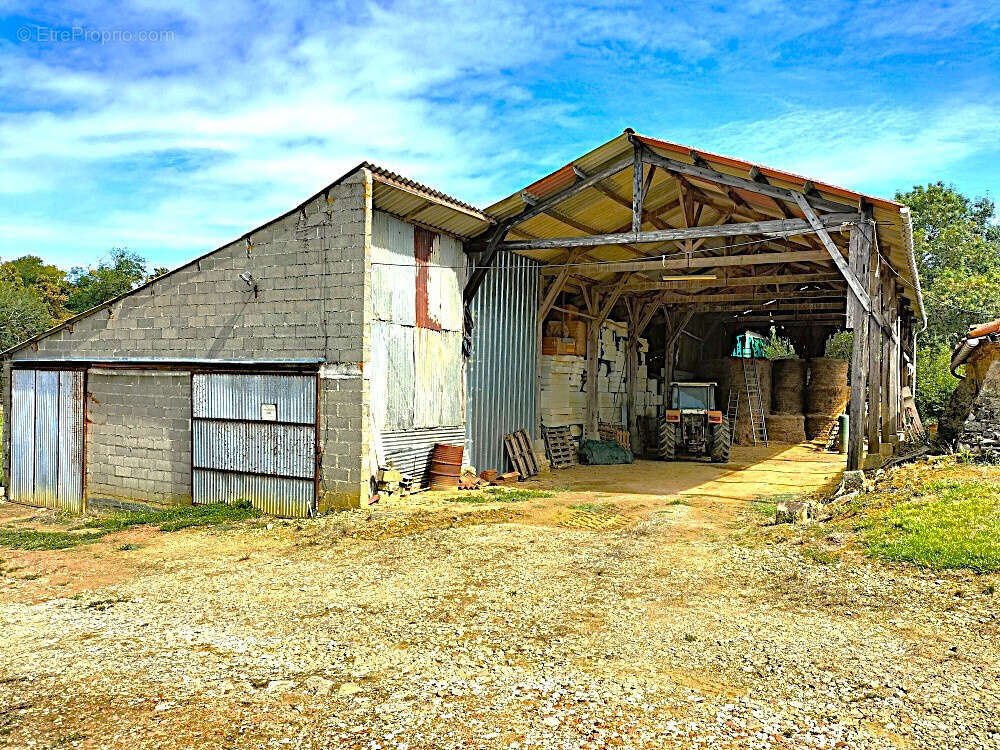 Terrain à MARGOUET-MEYMES