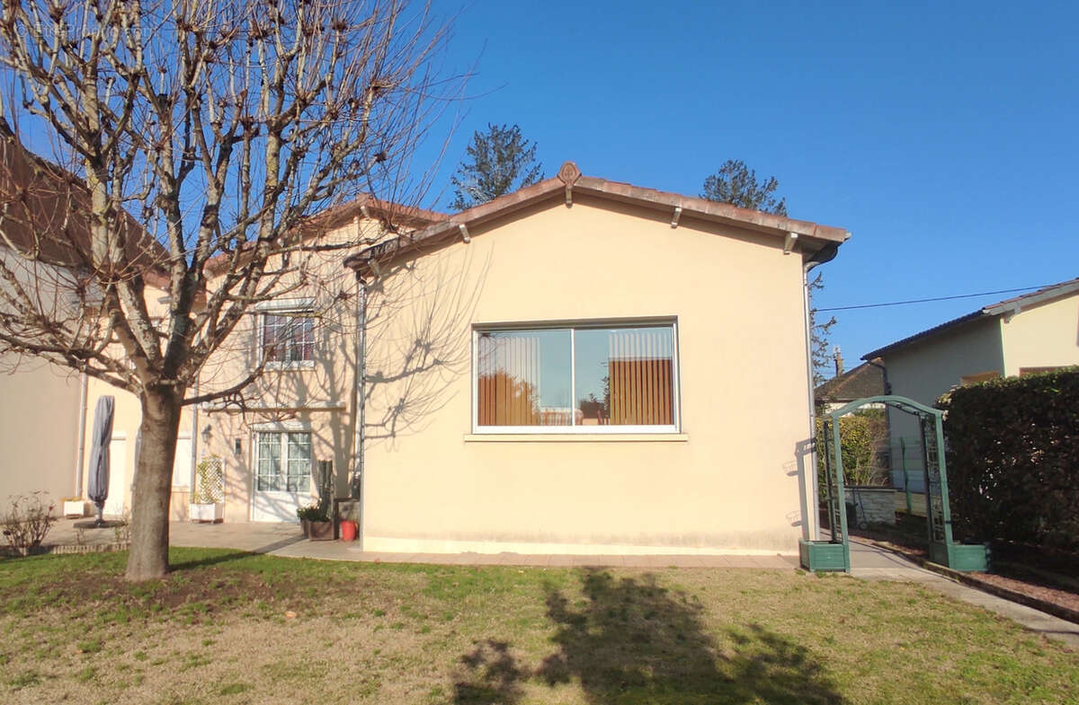 Maison à CHATELLERAULT
