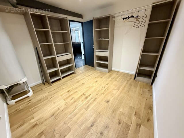 Appartement à EGUILLES