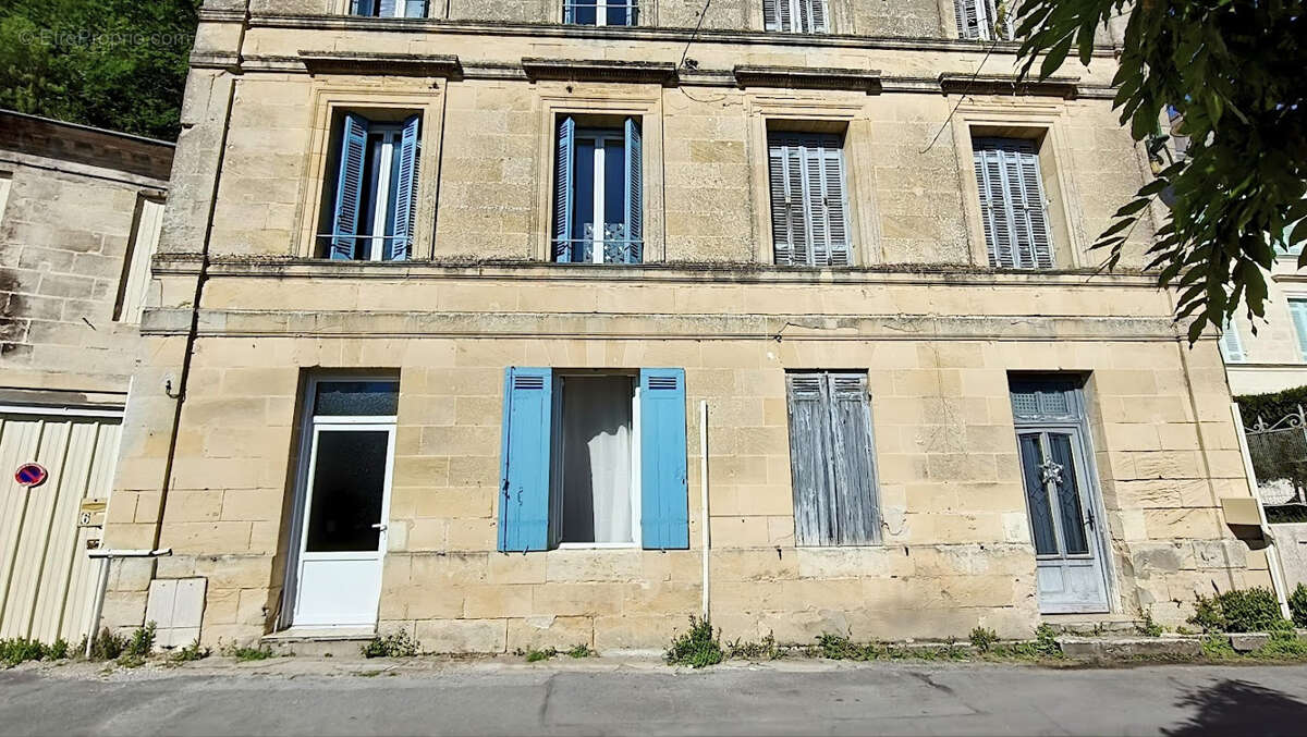 Maison à BAYON-SUR-GIRONDE