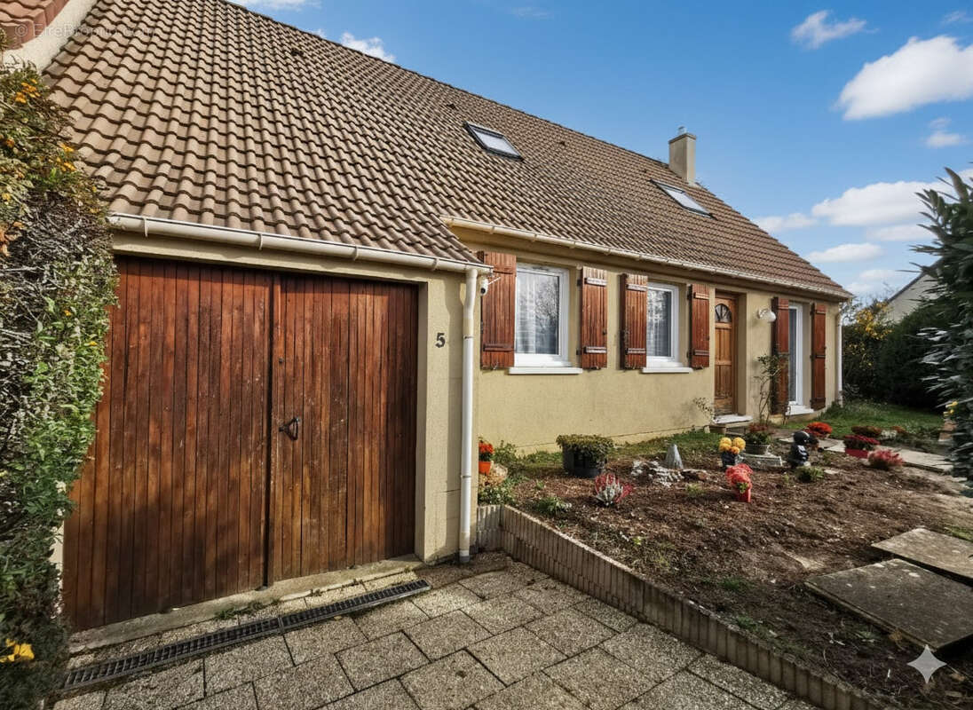 Maison à HANCHES