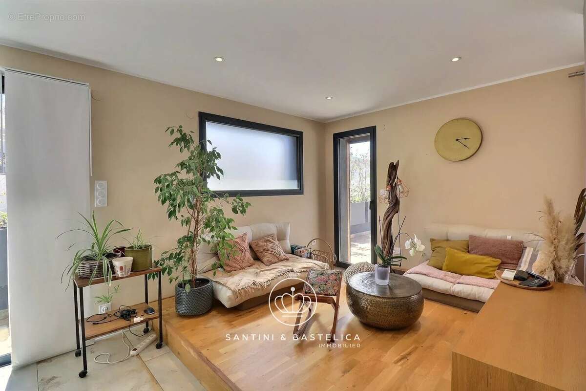 Villa contemporaine avec piscine et dépendance à Pietralba – Ajaccio - photo 10