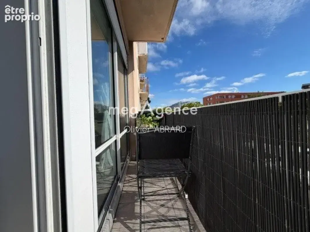 Beau t4 de 77 m2 3 chambres + cave + parking - photo 5