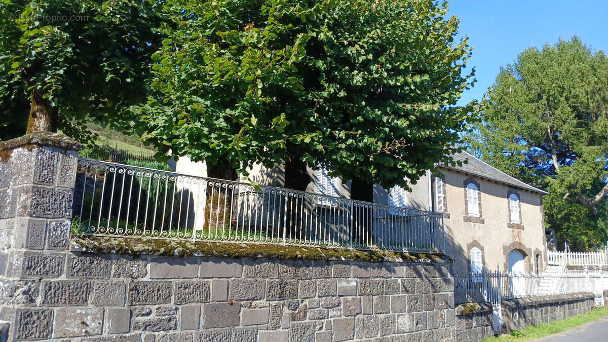 Maison à SAINT-PAUL-DE-SALERS