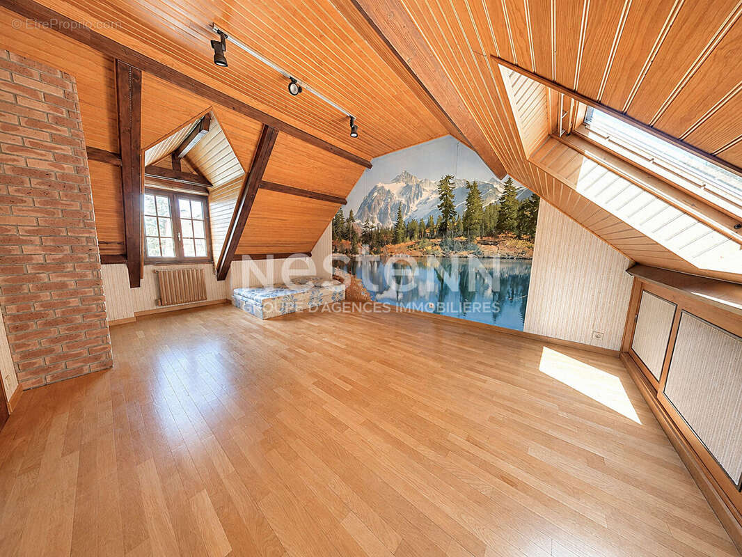 Maison familiale avec sous-sol total - Quartier calme et recherché - photo 6