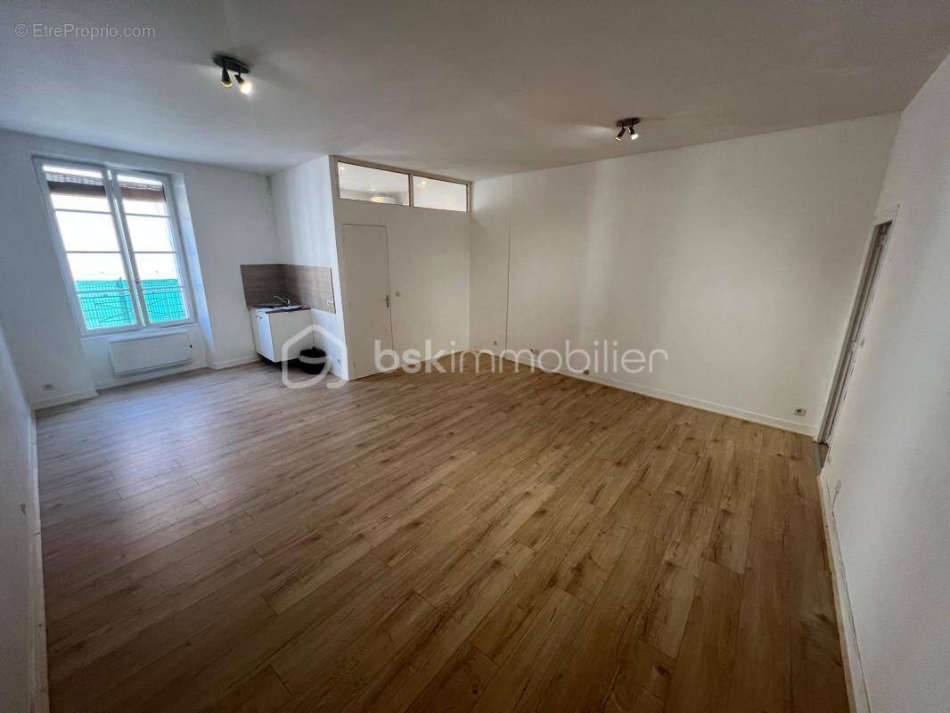 Appartement à COULOMMIERS