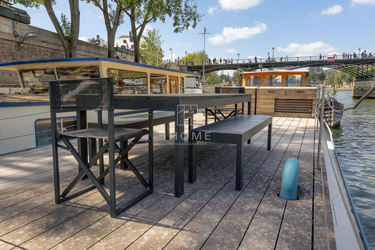 Appartement à PARIS-6E