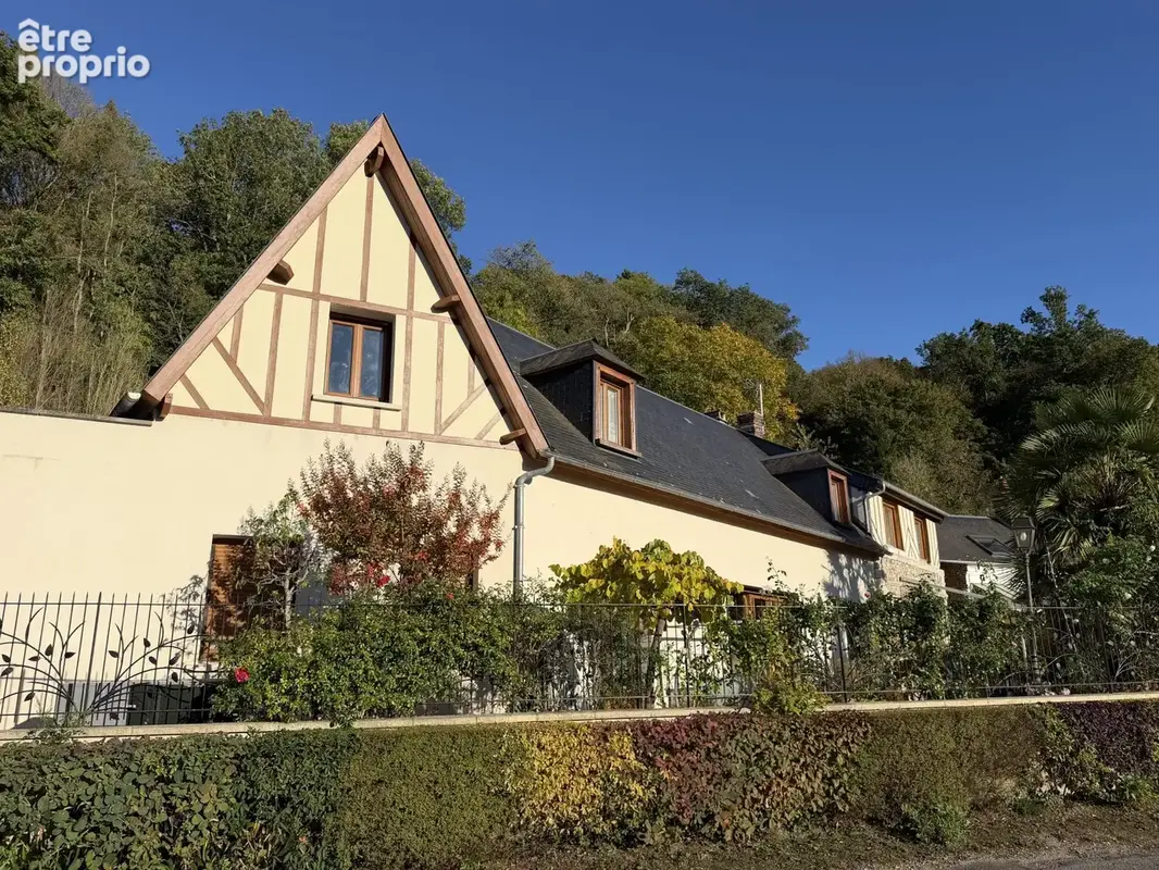 Maison 6 pièces 223 m² à vendre à Beaumont-Le-Roger (27170) - photo 2