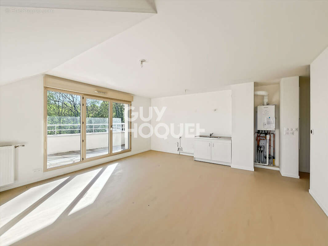 Appartement à FONTENAY-TRESIGNY