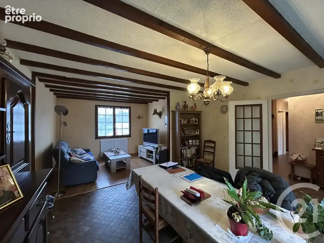 Maison 4 pièces 88 m² à vendre à Les Eglisottes-Et-Chalaures (33230) - photo 2