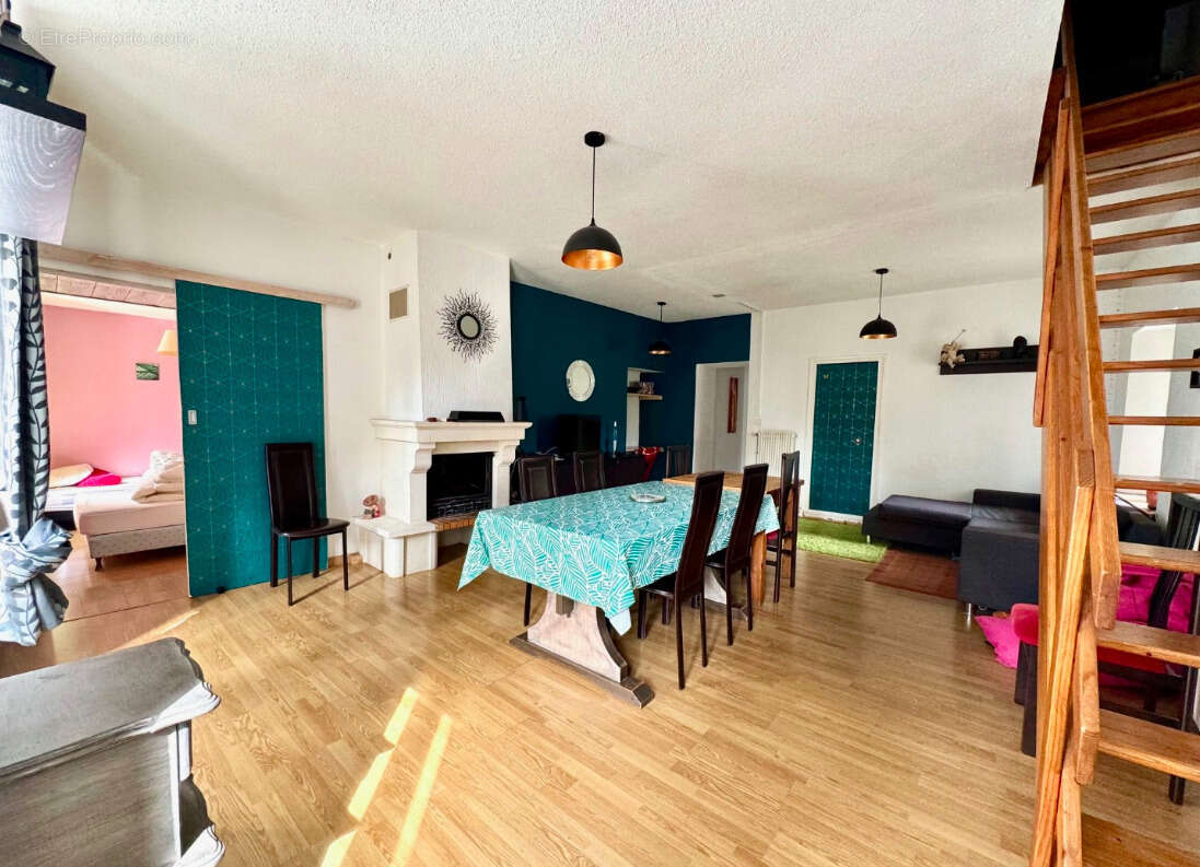 Maison à LA SALVETAT-SUR-AGOUT