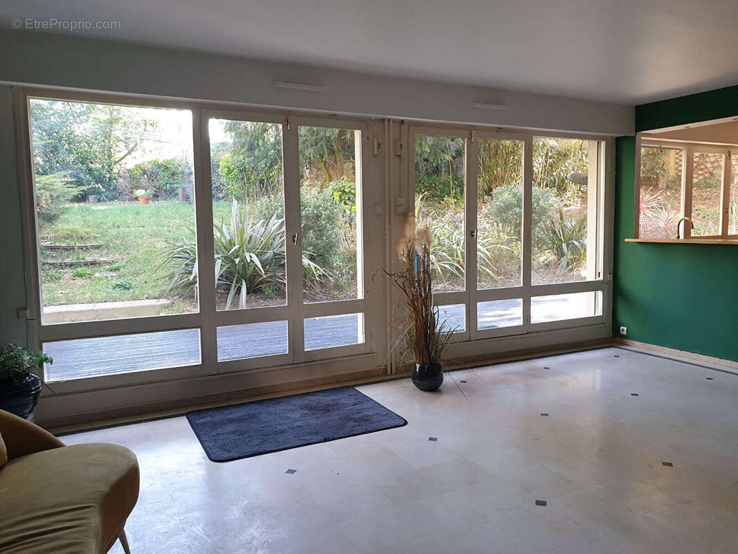 Appartement à NANTERRE