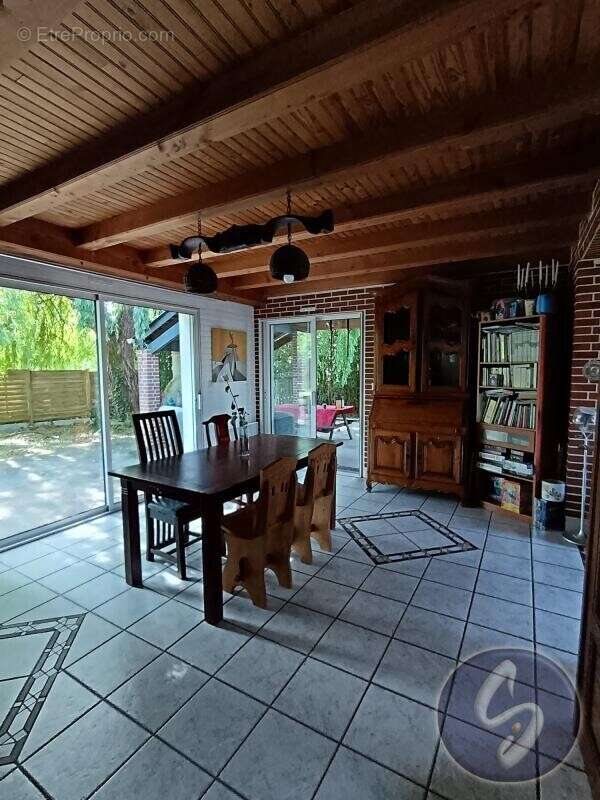 Maison à SAINTE-LUCE-SUR-LOIRE