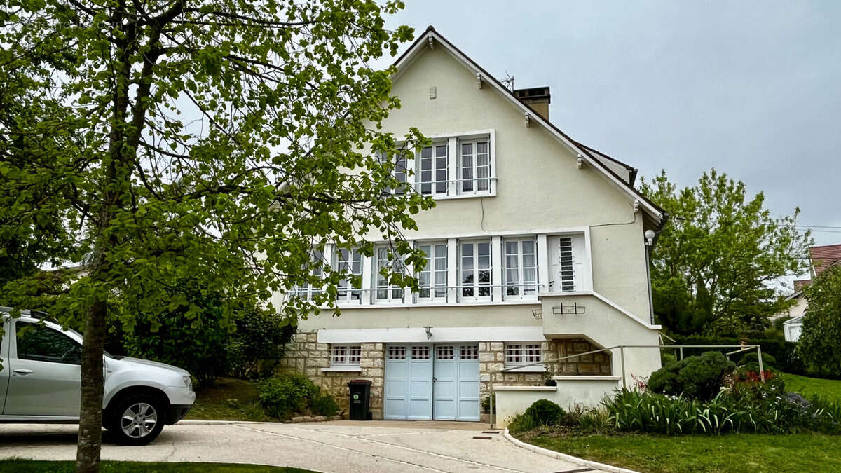 Maison à AUXERRE