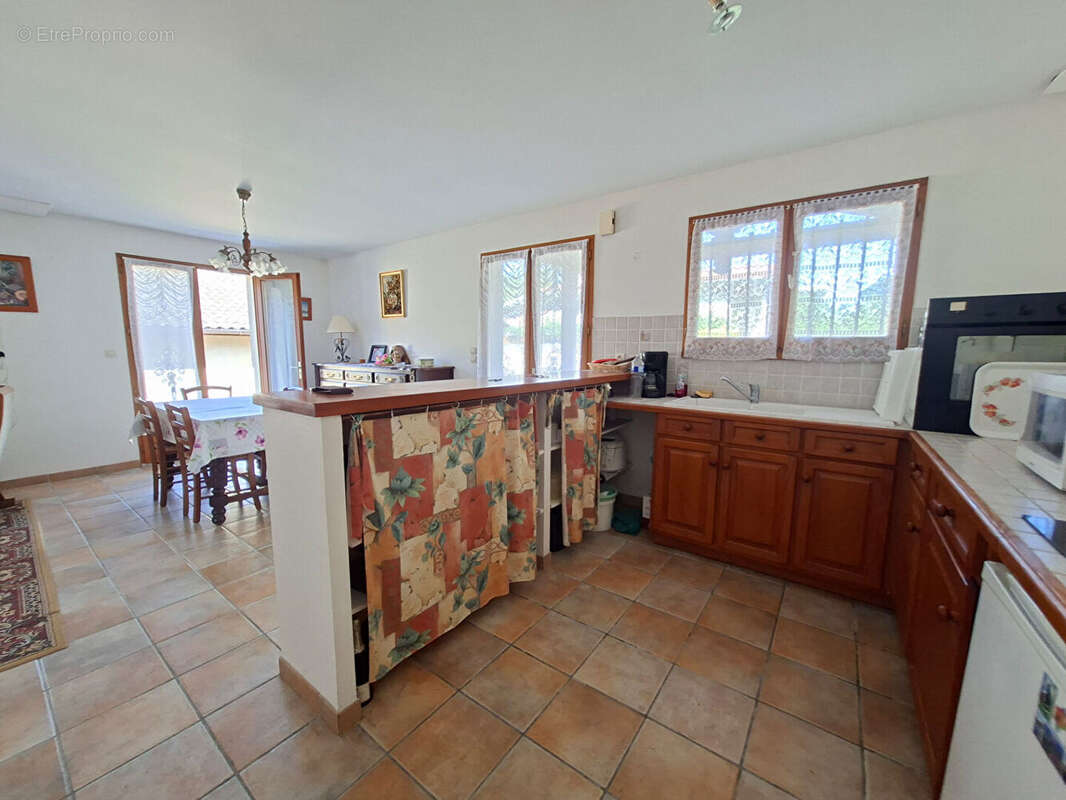 A vendre, maison à LEON, proche lac et bourg - photo 3