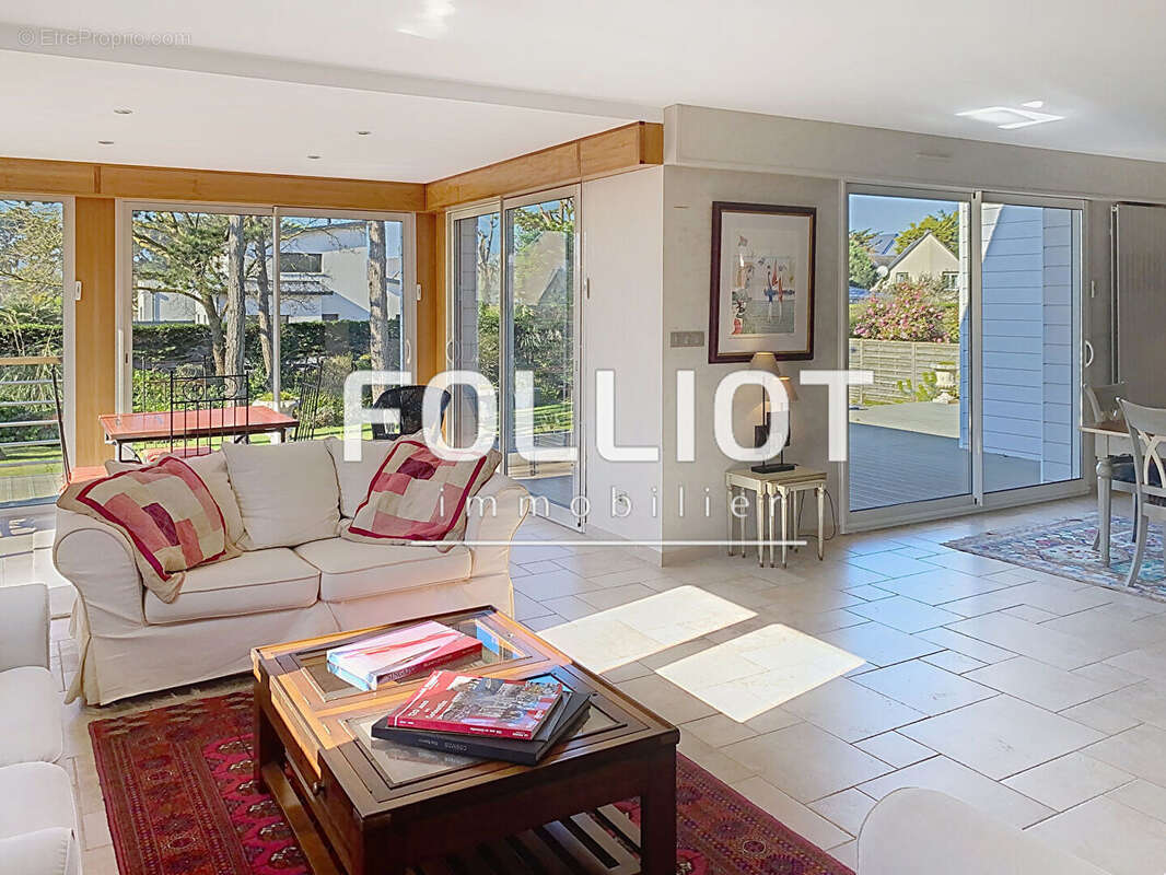 Maison à AGON-COUTAINVILLE