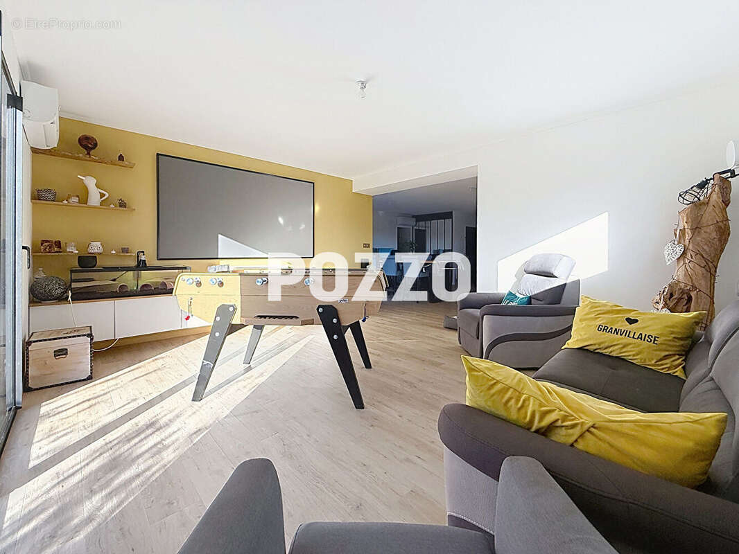 BREHAL Maison moderne de 155 m² à proximité des commerces et de la plage - photo 3