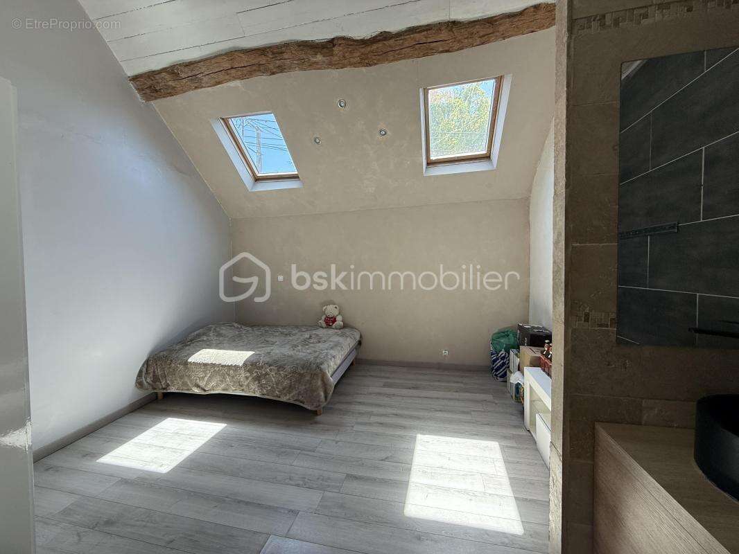 Maison à CHAMPAGNE-SUR-SEINE