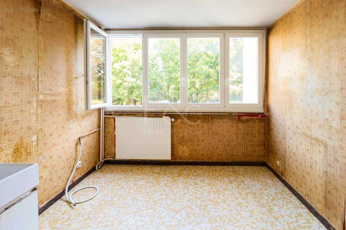 Appartement à SAINTE-FOY-LES-LYON