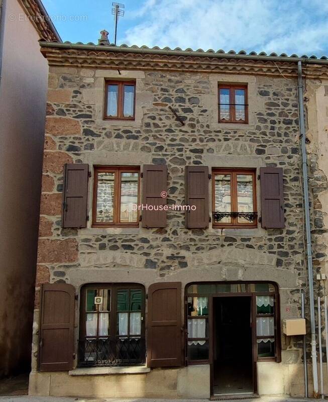 Maison à SAINT-GEORGES-D'AURAC