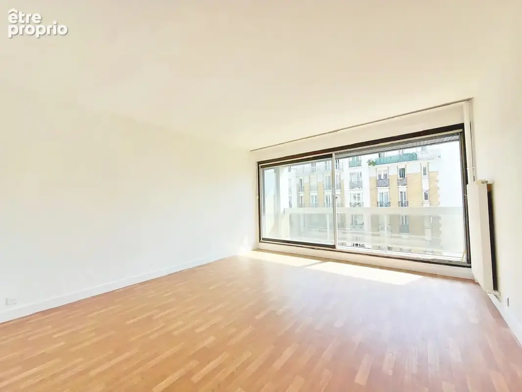 Beau studio avec balcon - photo 2