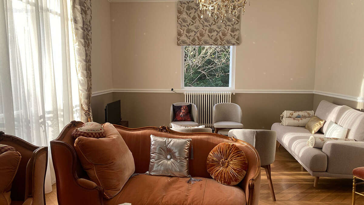 Maison à MAISONS-LAFFITTE