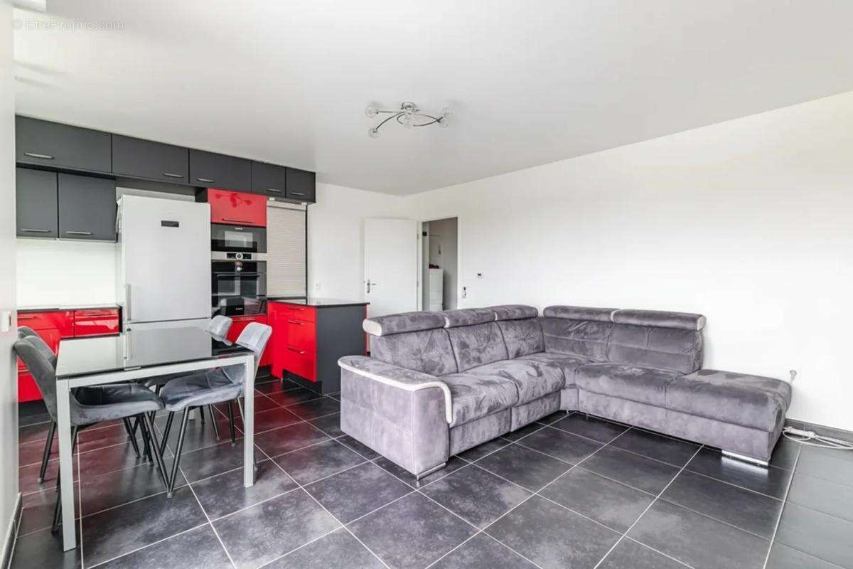 Appartement à CHENNEVIERES-SUR-MARNE