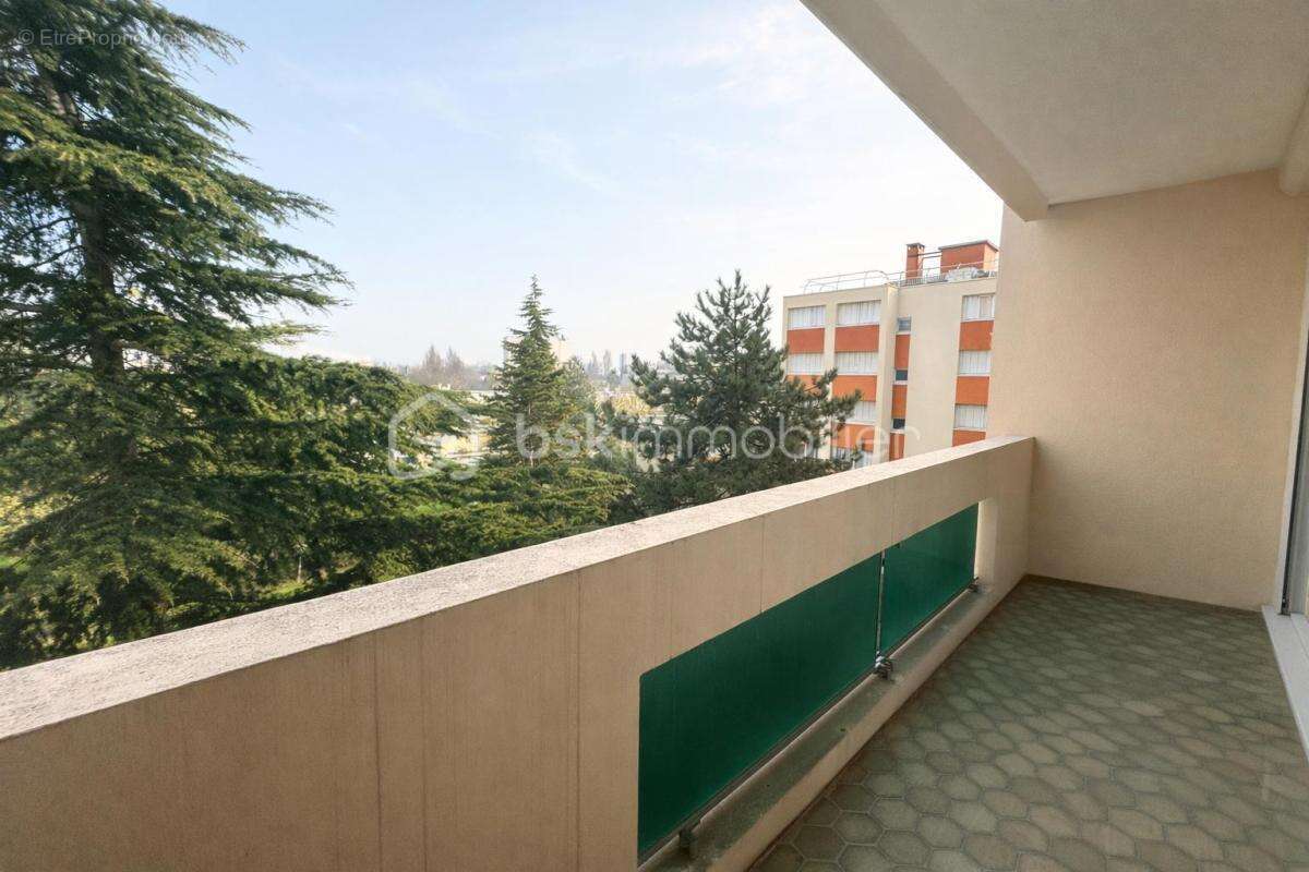 Appartement à EPINAY-SUR-SEINE