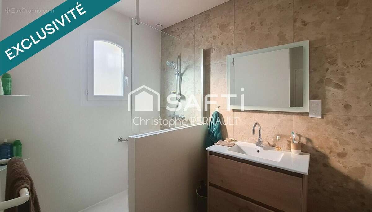 Maison 145 m² à Saint-Laurent-Sur-Sevre  - photo 4