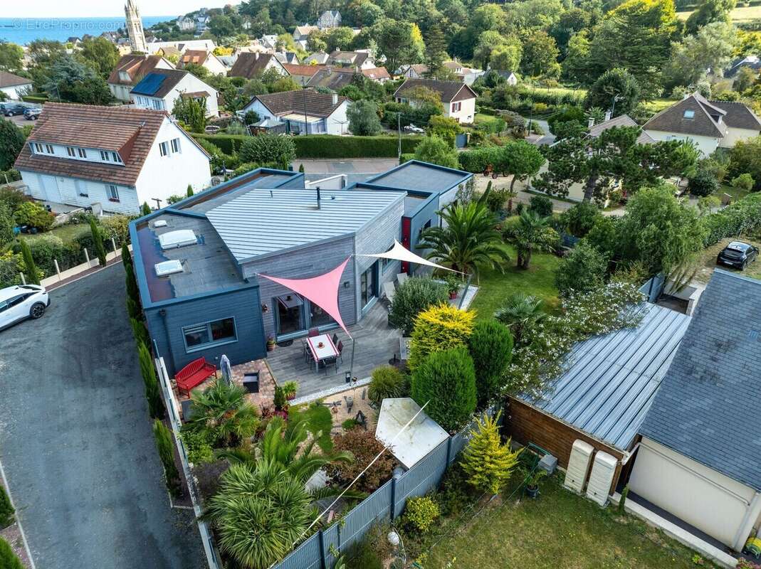 Maison à ARROMANCHES-LES-BAINS