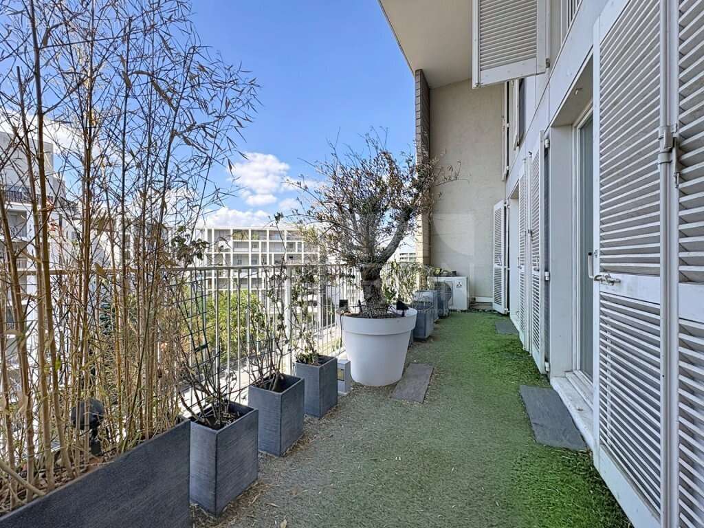 Lyon 8 proche parc blandan t4 duplex dernier etage terrasse 18m² 419000€ - photo 4