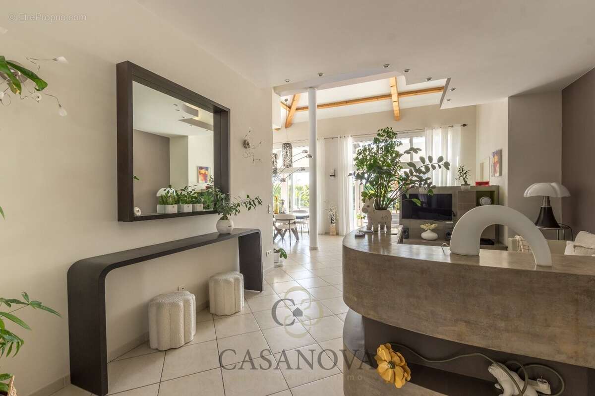 Villa contemporaine avec piscine et jardin paysager au nord de Montpellier - photo 19